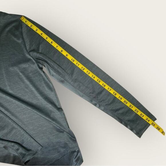 Under Armour | Tech Vent Long Sleeve | Gray | Medium - Picture 11 of 14